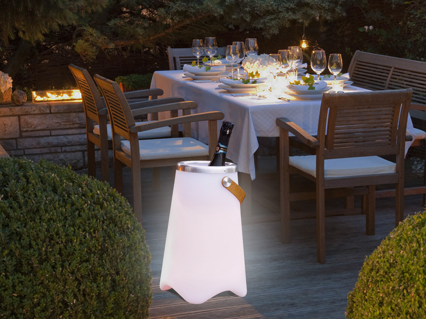 Terrassenlampen Bodenlampe mit Akku Bluetooth Lautsprecher & Sektkühler